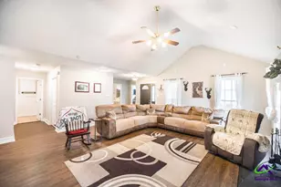 98 Gleneagle Dr, Byron, GA 31008 - Photo 9