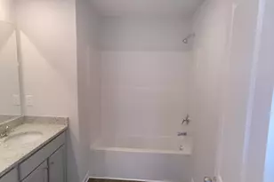 318 NW Oakwood Dr, Milledgeville, GA 31061 - Photo 9