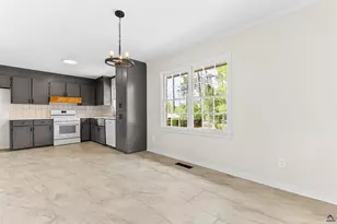 92 Mathews St, Fort Valley, GA 31030 - Photo 13