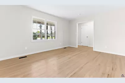 92 Mathews Street, Fort Valley, GA 31030 - Photo 9