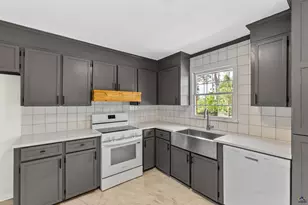 92 Mathews St, Fort Valley, GA 31030 - Photo 17