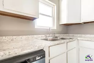 105 Flanders Dr, Warner Robins, GA 31093 - Photo 13