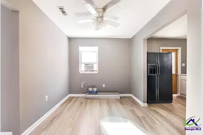 105 Flanders Drive, Warner Robins, GA 31093 - Photo 9