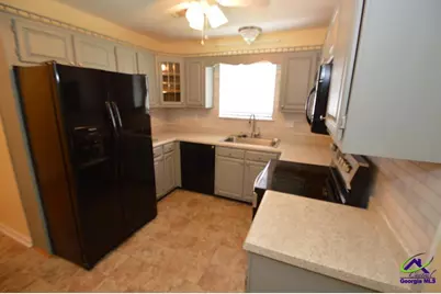 309 Northlake Drive, Warner Robins, GA 31093 - Photo 13