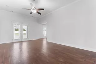 403 Lamplight Dr, Byron, GA 31008 - Photo 9