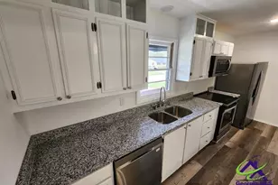 121 Highland Dr, Warner Robins, GA 31088 - Photo 3