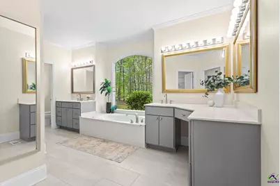 128 N Wolf Creek Drive, Macon, GA 31210 - Photo 33