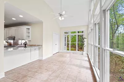 128 N Wolf Creek Drive, Macon, GA 31210 - Photo 17