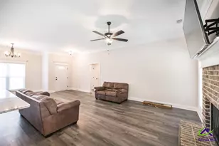 210 Gibson Cir, Kathleen, GA 31047 - Photo 11