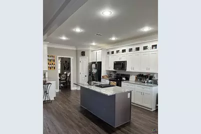 201 Deven Ct, Warner Robins, GA 31088 - Photo 9