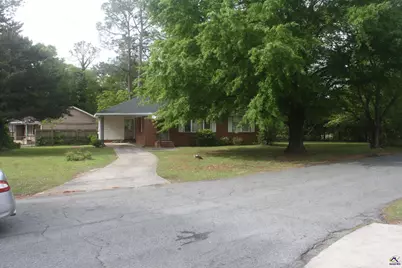 135 Briardale, Warner Robins, GA 31093 - Photo 3