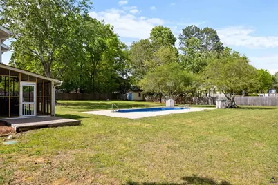 105 Surrey Place, Perry, GA 31069 - Photo 3