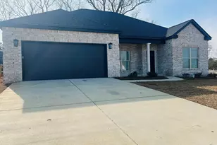 117 Early Dr, Byron, GA 31008 - Photo 1