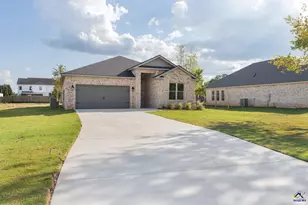 224 Farmland Circle, Perry, GA 31069 - Photo 3