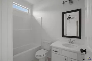 8 Pleasant Oaks Dr, Perry, GA 31069 - Photo 35