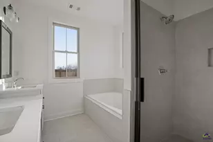 8 Pleasant Oaks Dr, Perry, GA 31069 - Photo 57