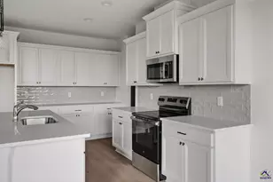 8 Pleasant Oaks Dr, Perry, GA 31069 - Photo 15