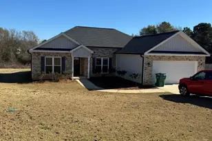 208 Gibson Cir, Kathleen, GA 31047 - Photo 1