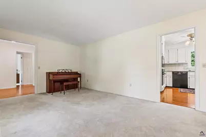 625 Todd Circle, Warner Robins, GA 31088 - Photo 9