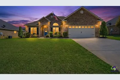 208 Hunts Landing Drive, Kathleen, GA 31047 - Photo 1