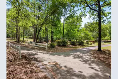 105 Loraine Woods, Macon, GA 31210 - Photo 7