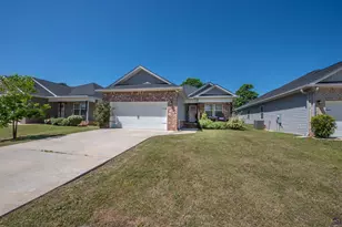 139 North Sky, Warner Robins, GA 31093 - Photo 1