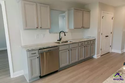 608 Daisy Drive, Perry, GA 31069 - Photo 9