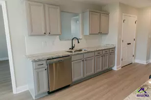 608 Daisy Dr, Perry, GA 31069 - Photo 9