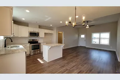 808 Daisy Drive, Perry, GA 31069 - Photo 3