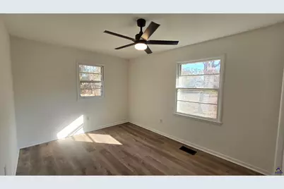 101 Vivian Drive, Byron, GA 31008 - Photo 23