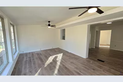 101 Vivian Drive, Byron, GA 31008 - Photo 19