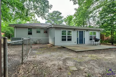 202 Springdale Drive, Warner Robins, GA 31088 - Photo 7