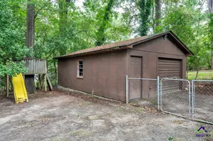202 Springdale Dr, Warner Robins, GA 31069 - Photo 15
