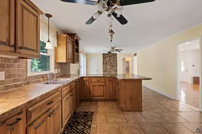 894 Chapman Drive, Macon, GA 31211 - Photo 7