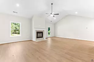 431 Old Rumble Rd, Forsyth, GA 31029 - Photo 27