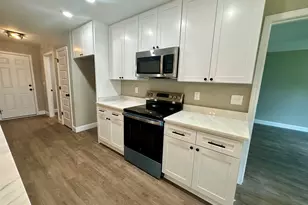 207 Sutton Dr, Perry, GA 31069 - Photo 7