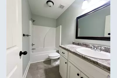 119 Washington Place Drive, Perry, GA 31069 - Photo 9