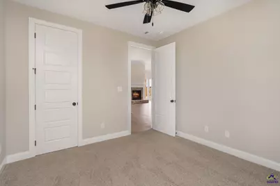 218 Farmland Circle, Perry, GA 31069 - Photo 11