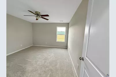 319 Airman Boulevard, Warner Robins, GA 31088 - Photo 17