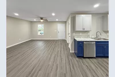 319 Airman Boulevard, Warner Robins, GA 31088 - Photo 5