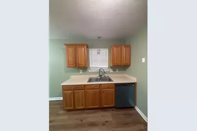 404 Dunmurry Pl, Warner Robins, GA 31093 - Photo 5