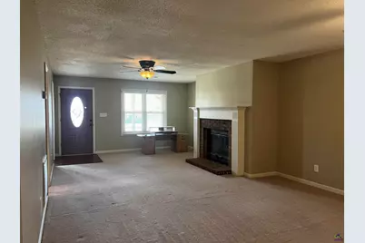 324 Williamsburg Avenue, Warner Robins, GA 31088 - Photo 9