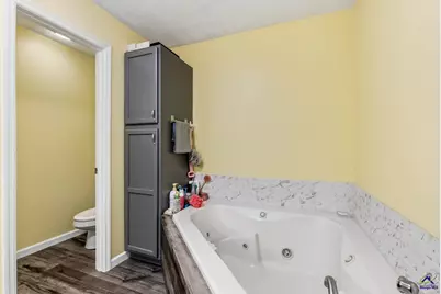 108 Chantilly Drive, Warner Robins, GA 31088 - Photo 23