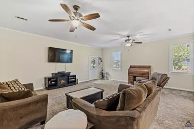 108 Chantilly Drive, Warner Robins, GA 31088 - Photo 9
