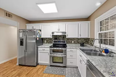 108 Chantilly Drive, Warner Robins, GA 31088 - Photo 13