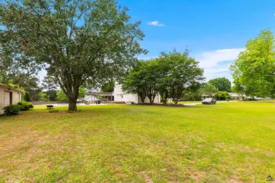 104 Buckingham Place, Perry, GA 31069 - Photo 7
