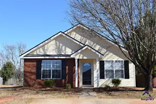 404 Chadwyck Cir, Bonaire, GA 31005 - Photo 1