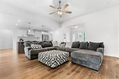 241 Overton Drive, Perry, GA 31069 - Photo 9