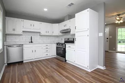 3938 Hartnerss Street, Macon, GA 31204 - Photo 15