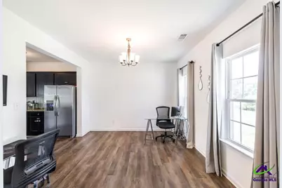 219 Ivy Glenn Drive, Perry, GA 31069 - Photo 5